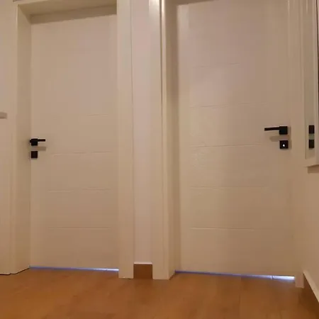 Duplex Mod 50m From The Beach *